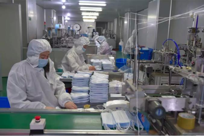 江西进贤19家医用口罩企业提前复产 日产46万只驰援抗疫一线